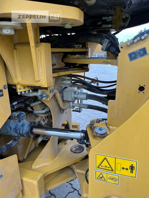 Wheel loader Cat 950M