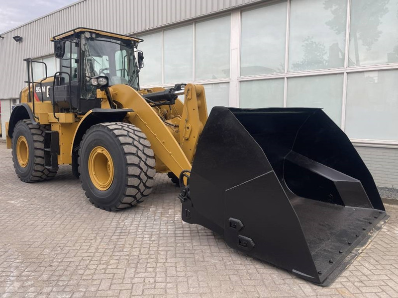 Wheel loader Cat 950 M   2019