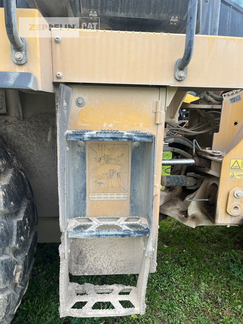 Wheel loader Cat 962M