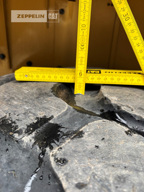 Wheel loader Cat 962M