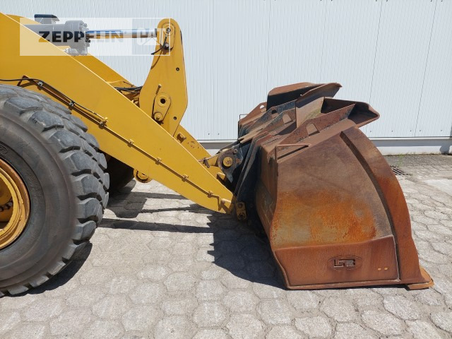 Wheel loader Cat 962M