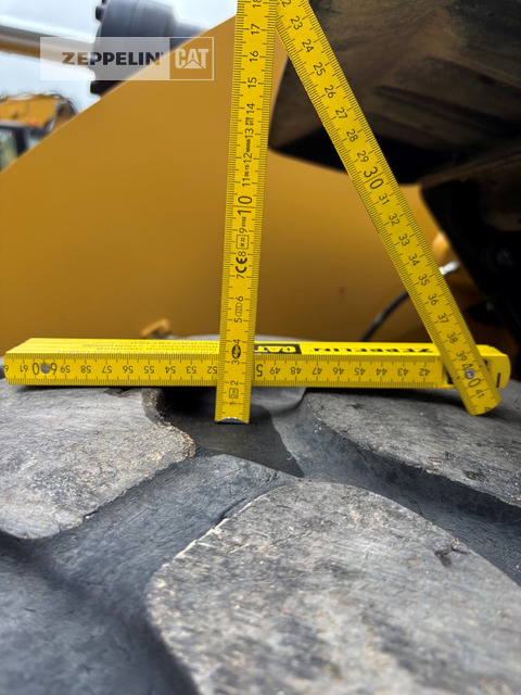 Wheel loader Cat 962M