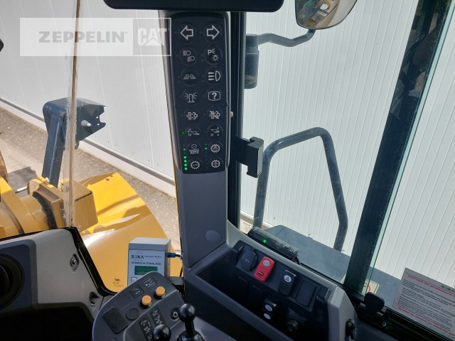 Wheel loader Cat 962M