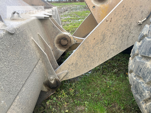 Wheel loader Cat 962M