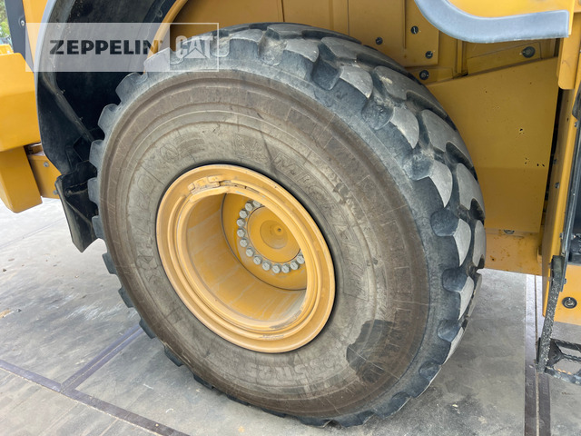 Wheel loader Cat 962M