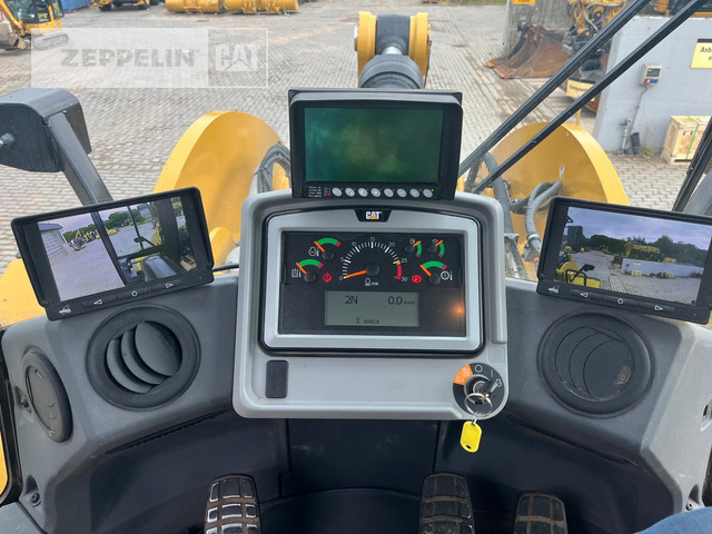 Wheel loader Cat 962M