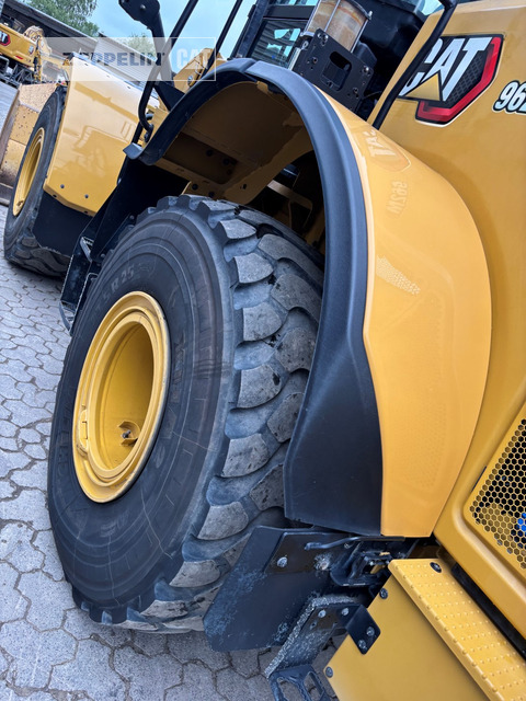 Wheel loader Cat 962M