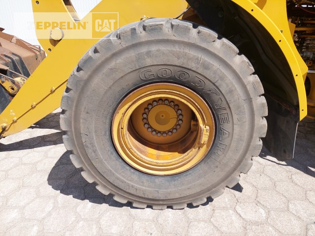 Wheel loader Cat 962M
