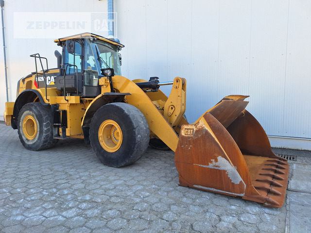 Wheel loader Cat 962M