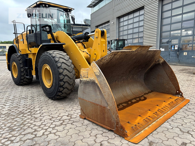 Wheel loader Cat 962M