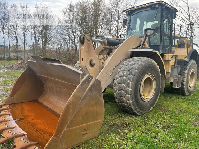 Wheel loader Cat 962M