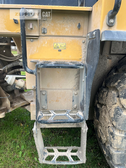 Wheel loader Cat 962M