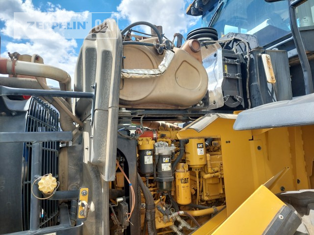 Wheel loader Cat 962M