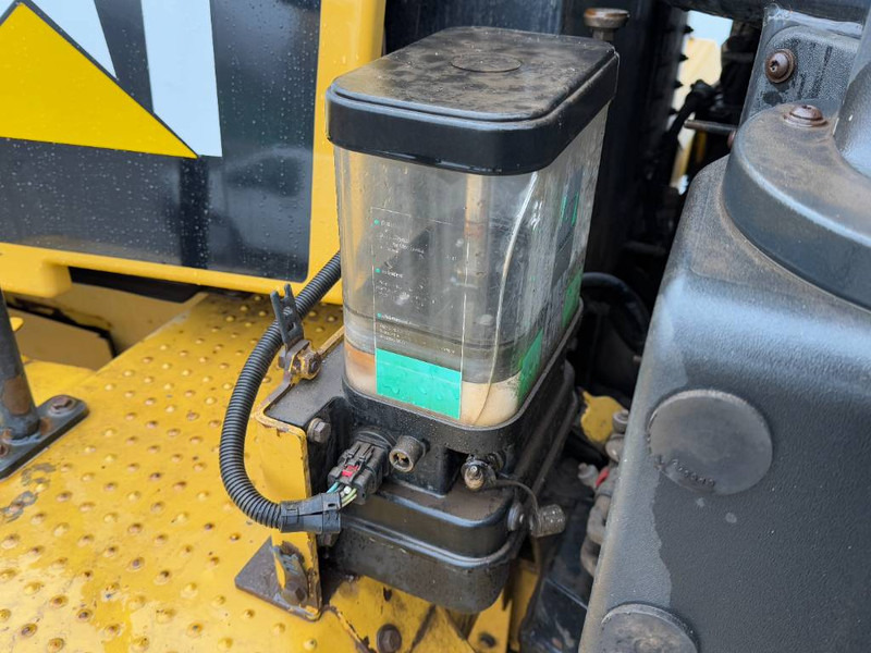 Wheel loader Cat 962M - Third Function / Weight System