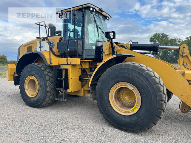 Wheel loader Cat 966M