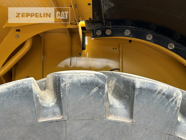 Wheel loader Cat 966M