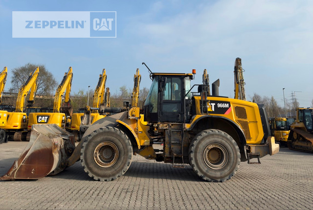 Wheel loader Cat 966M