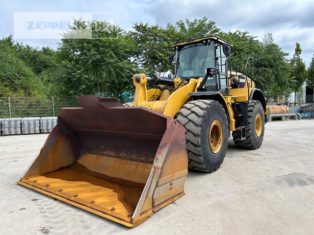 Wheel loader Cat 966M
