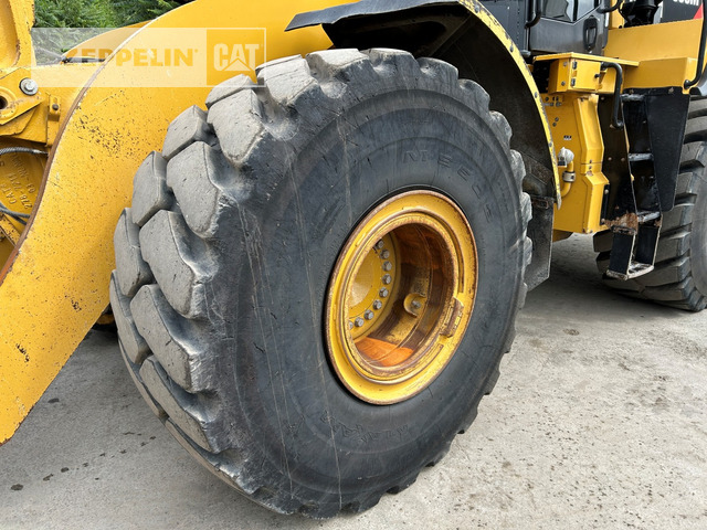 Wheel loader Cat 966M