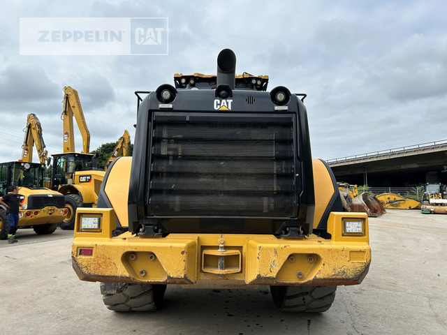 Wheel loader Cat 966M