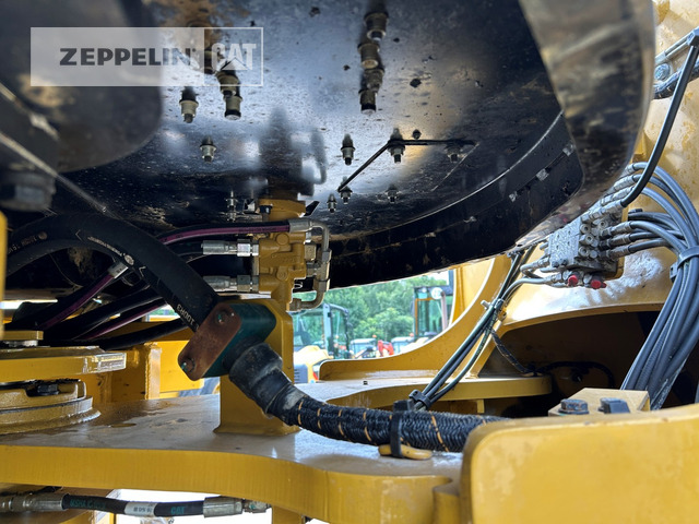 Wheel loader Cat 966M