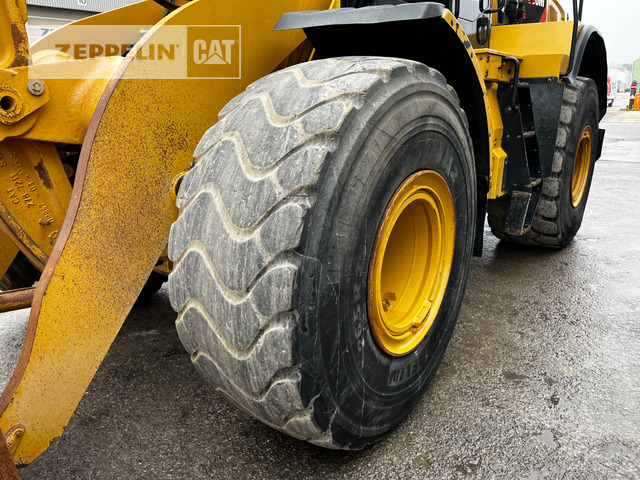 Wheel loader Cat 966M