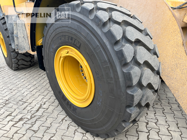 Wheel loader Cat 966M