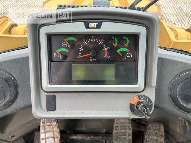 Wheel loader Cat 966M