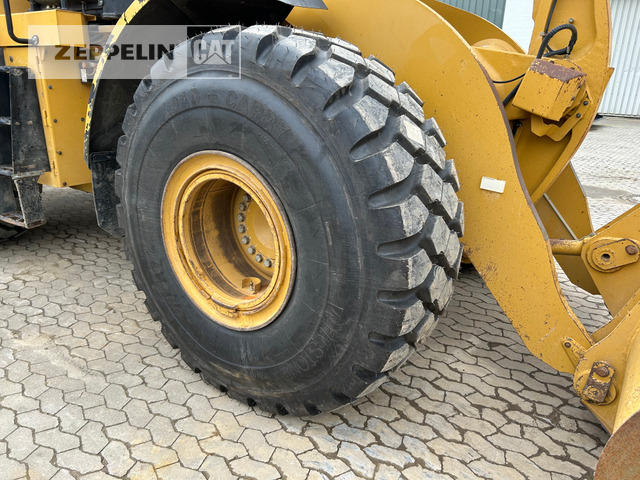 Wheel loader Cat 966M