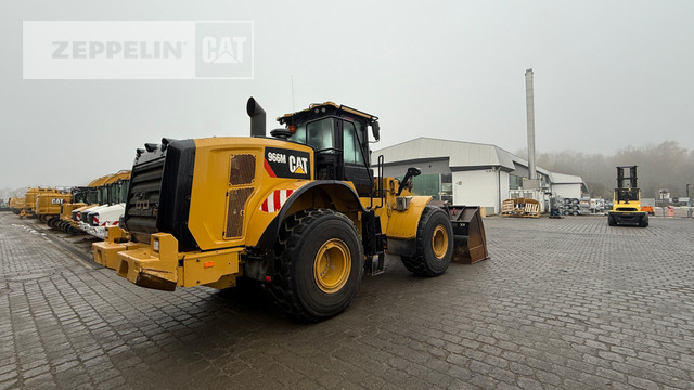 Wheel loader Cat 966M