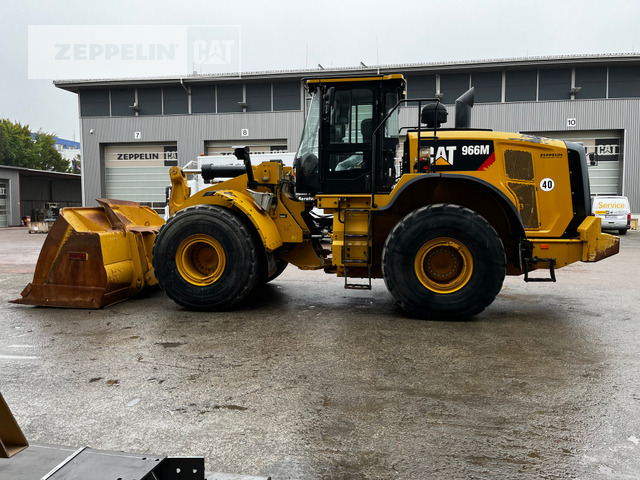 Wheel loader Cat 966M