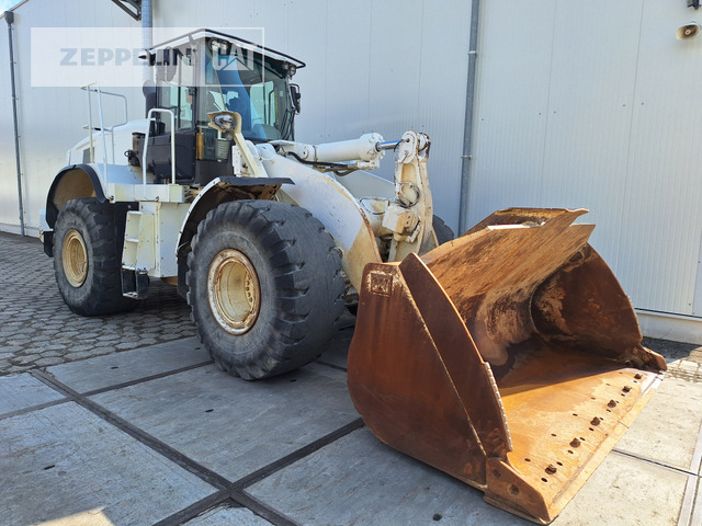 Wheel loader Cat 966M