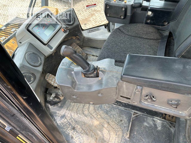 Wheel loader Cat 966M