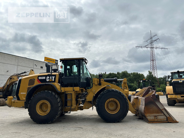 Wheel loader Cat 966M