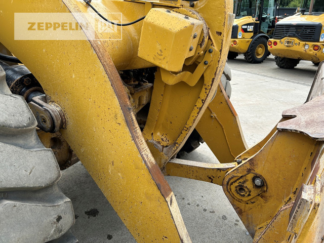 Wheel loader Cat 966M