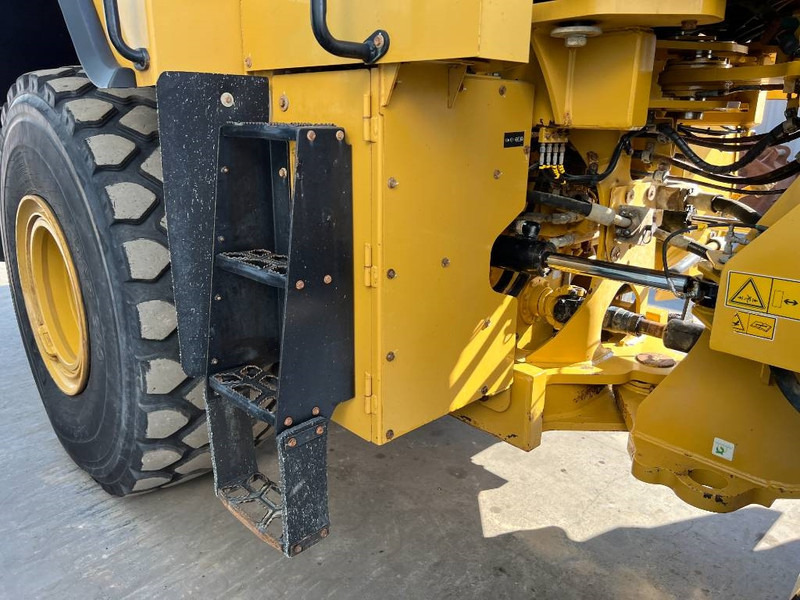 Wheel loader Cat 972M