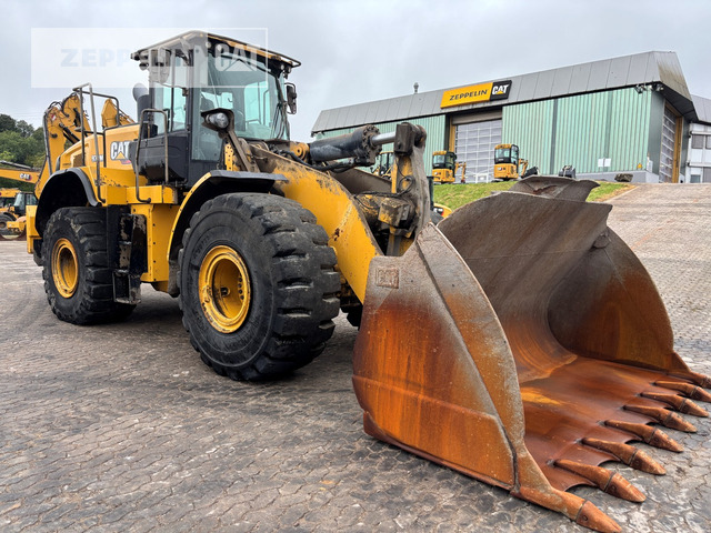 Wheel loader Cat 972M