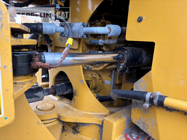 Wheel loader Cat 972M