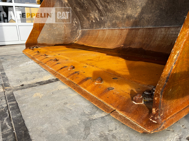 Wheel loader Cat 972M