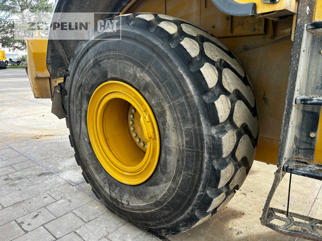 Wheel loader Cat 972M