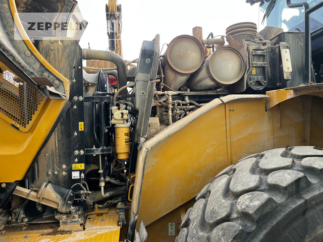 Wheel loader Cat 972M