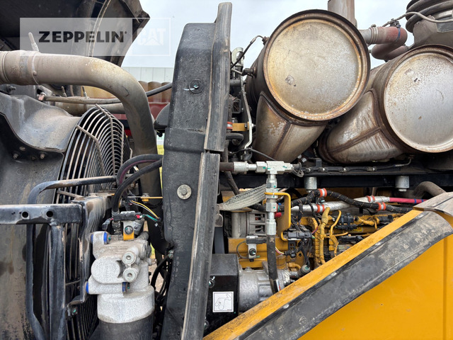 Wheel loader Cat 972M