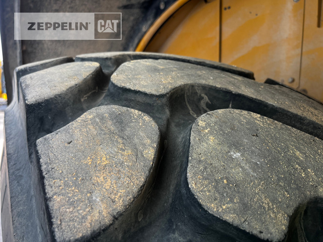 Wheel loader Cat 972M