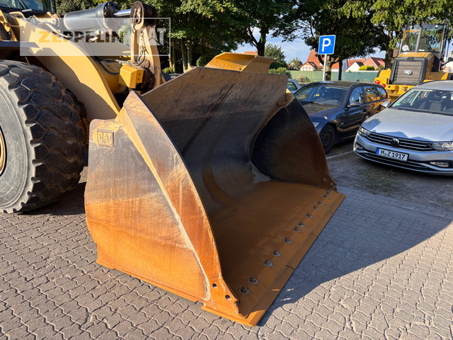 Wheel loader Cat 972M