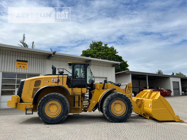 Wheel loader Cat 982M