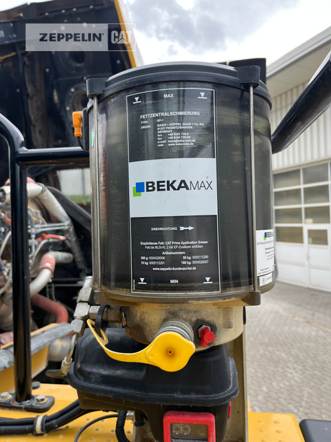 Wheel loader Cat 982M