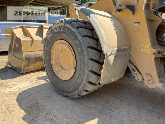 Wheel loader Cat 982M