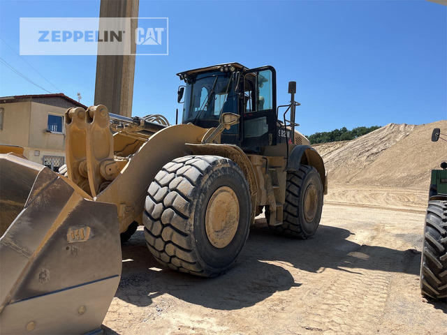 Wheel loader Cat 982M