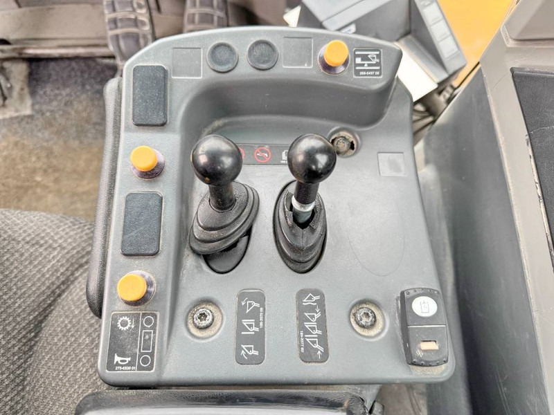 Wheel loader Cat 982M - Weighing System / Central Greasing