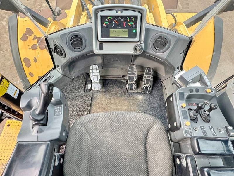 Wheel loader Cat 982M - Weighing System / Central Greasing